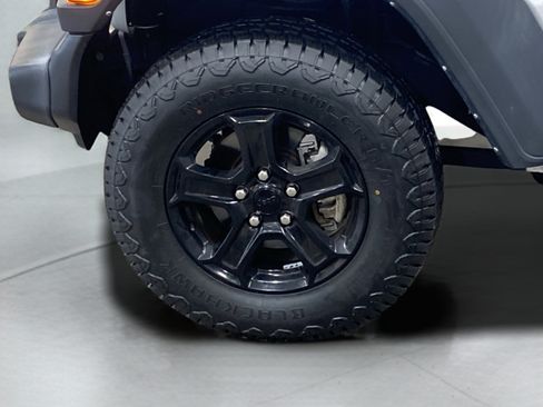 Used 2022 Jeep Wrangler Unlimited Sport image 9