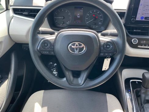 Used 2024 Toyota Corolla LE image 6