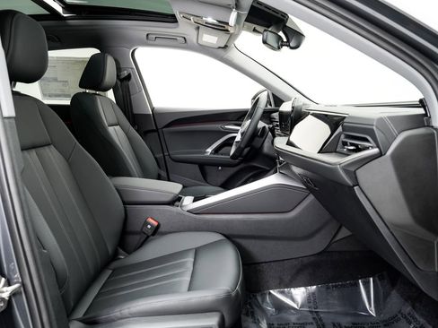 New 2025 Audi Q5 Premium image 23