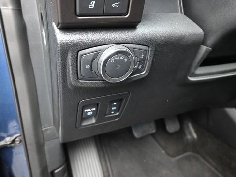 Used 2018 Ford Expedition Limited w/ Equipment Group 301A RWD image 13