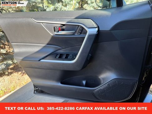 Used 2025 Toyota RAV4 XLE Premium image 22