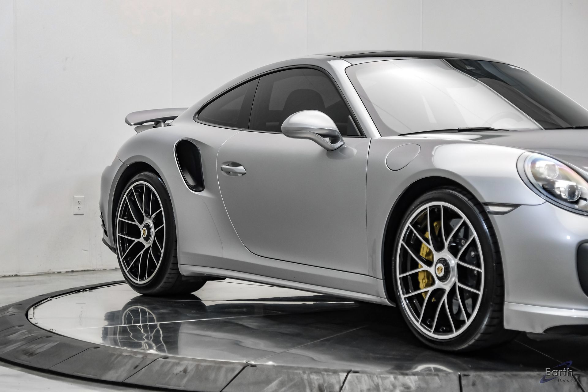 Used 2017 Porsche 911 Turbo S AWD/4WD image 25