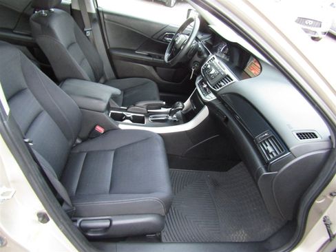 Used 2013 Honda Accord Sport image 17