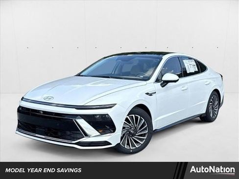 New 2025 Hyundai Sonata Limited image 1