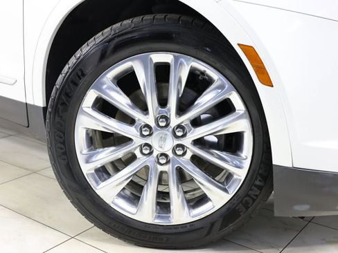 Used 2017 Cadillac XT5 Platinum image 14