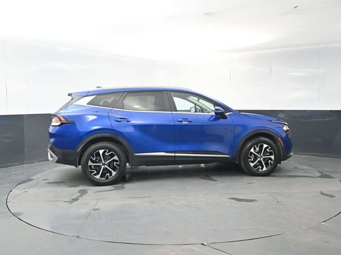 Certified 2023 Kia Sportage EX image 6