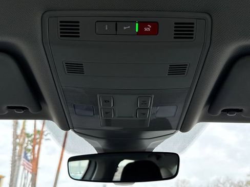 Certified 2025 Volkswagen Jetta S image 30