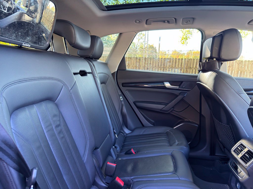 Used 2018 Audi Q5 2.0T Premium Plus w/ Premium Plus Package AWD/4WD image 32