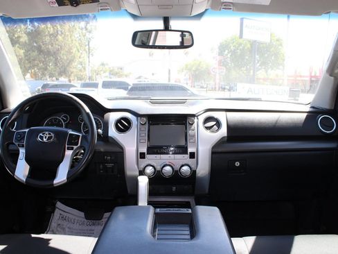 Used 2017 Toyota Tundra SR5 w/ SR5 Upgrade Package RWD image 18
