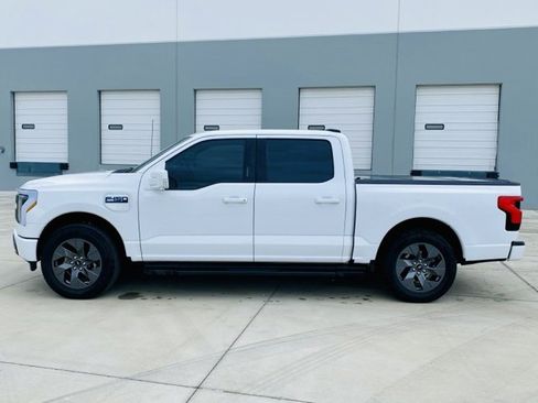 Used 2024 Ford F150 Lightning XLT image 8