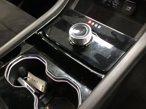 Used 2023 Jeep Grand Cherokee Altitude image 26