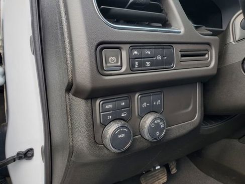 Used 2024 Chevrolet Tahoe LT w/ Luxury Package image 26