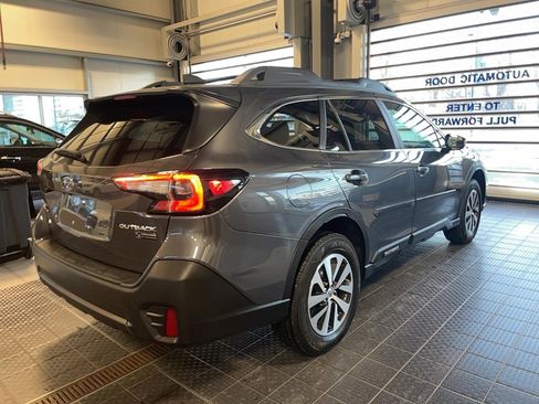 Used 2022 Subaru Outback Premium AWD/4WD image 19