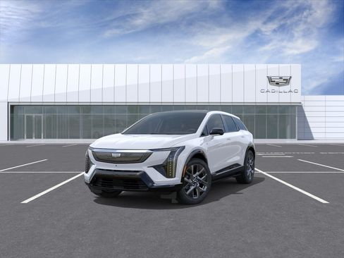New 2026 Cadillac Optiq Luxury 2 RWD image 8