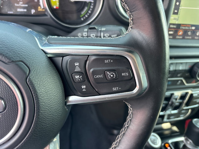 Used 2022 Jeep Wrangler Unlimited Sahara w/ Cold Weather Group AWD/4WD image 21