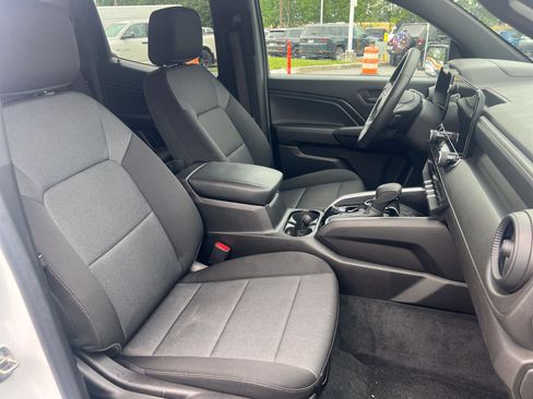 Used 2023 Chevrolet Colorado Trail Boss w/ LPO, Dark Essentials Package AWD/4WD image 10