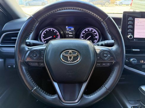 Used 2022 Toyota Camry SE image 31