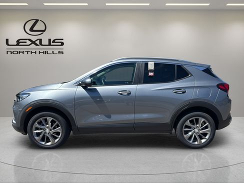 Used 2021 Buick Encore GX Select w/ Experience Buick Package AWD/4WD image 9