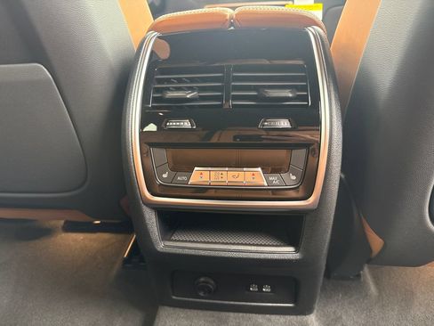 New 2026 BMW X5 xDrive40i w/ M Sport Package AWD/4WD image 17