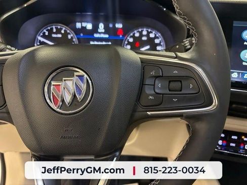 Used 2023 Buick Envision Avenir AWD/4WD image 15