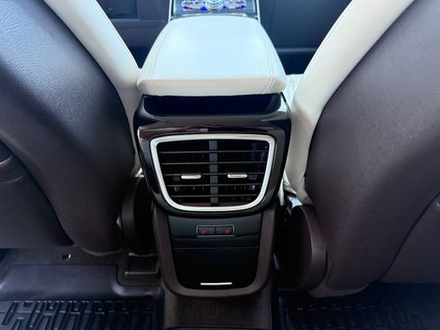 Used 2022 Lincoln Nautilus Black Label w/ Class II Trailer Tow Package image 15