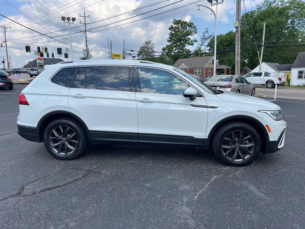 Used 2022 Volkswagen Tiguan SE AWD/4WD image 5