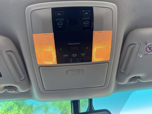 Used 2012 Lexus GX 460 Premium image 37