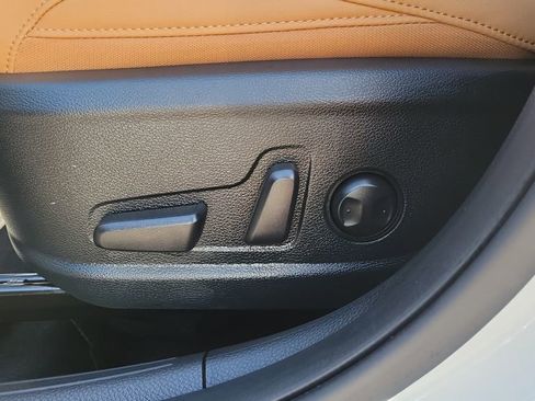 Used 2025 Kia Seltos EX w/ EX Sunroof Package FWD image 16