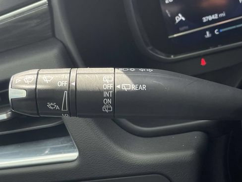 Used 2023 Chevrolet Tahoe Z71 w/ Luxury Package AWD/4WD image 24