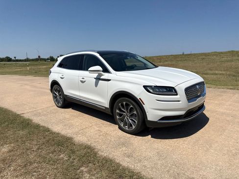 Used 2021 Lincoln Nautilus Reserve w/ Equipment Group 201A FWD image 12