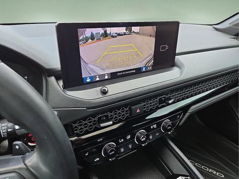 Used 2024 Honda Accord Sport image 17
