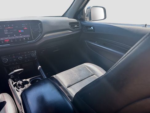 Used 2024 Dodge Durango GT RWD image 19