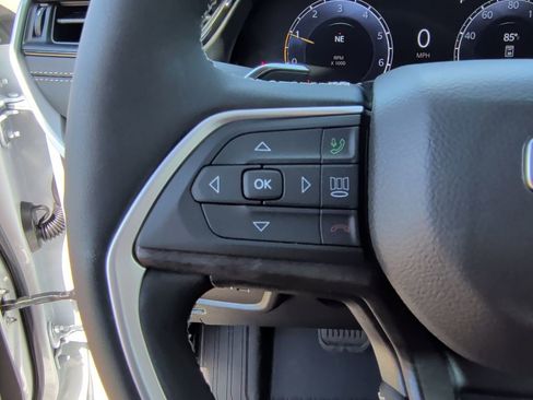 New 2026 Jeep Grand Cherokee L 2WD image 17