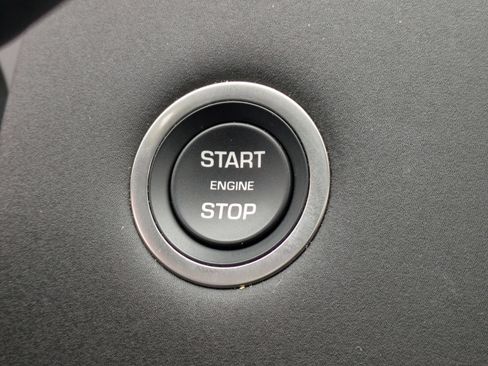Used 2025 Land Rover Discovery Sport S AWD/4WD image 23