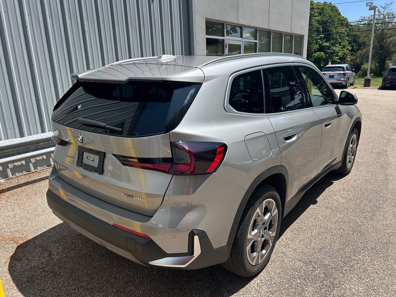 Used 2023 BMW X1 xDrive28i w/ Premium Package AWD/4WD image 5
