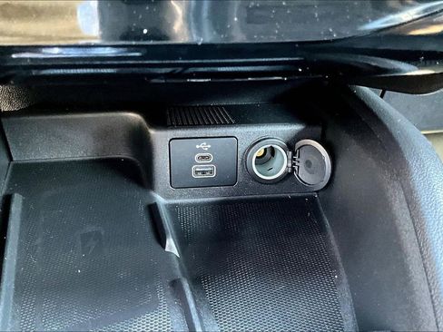 Used 2025 Ford Escape ST-Line Elite w/ Premium Technology Package image 18