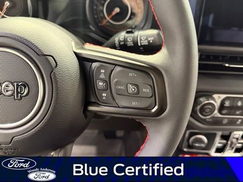 Used 2024 Jeep Wrangler Unlimited Rubicon w/ XTREMEE 35" Tire Package AWD/4WD image 12