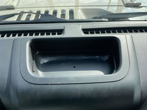 Used 2017 Jeep Wrangler Unlimited Sport w/ Connectivity Group image 28