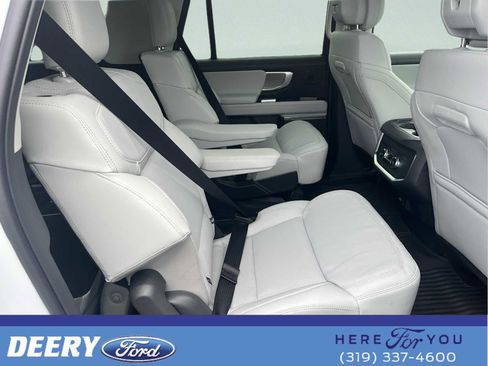 New 2026 Ford Expedition Max Platinum w/ Driver's Package image 17