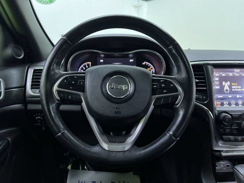 Used 2018 Jeep Grand Cherokee Altitude AWD/4WD image 20