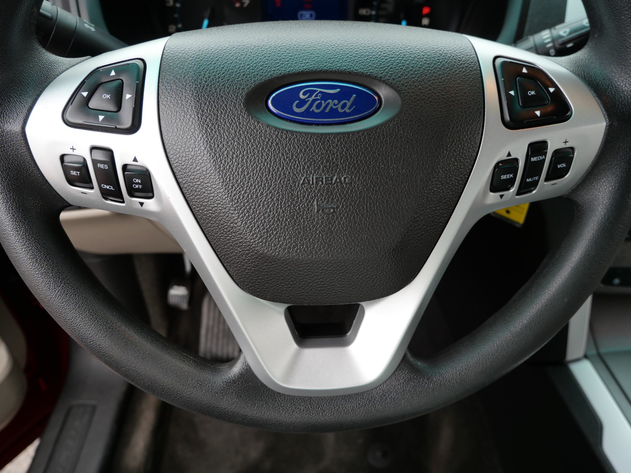 Used 2013 Ford Explorer FWD w/ Class III Trailer Tow Pkg image 25