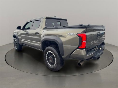 Used 2024 Toyota Tacoma TRD Off-Road w/ TRD Off Road Upgrade Package image 5