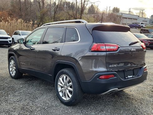 Certified 2017 Jeep Cherokee Limited image 4
