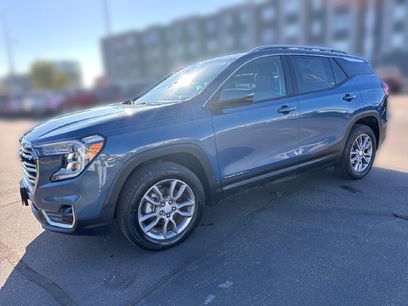 Used 2024 GMC Terrain SLT
