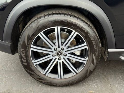 Used 2024 Mercedes-Benz GLE 450 4MATIC image 10