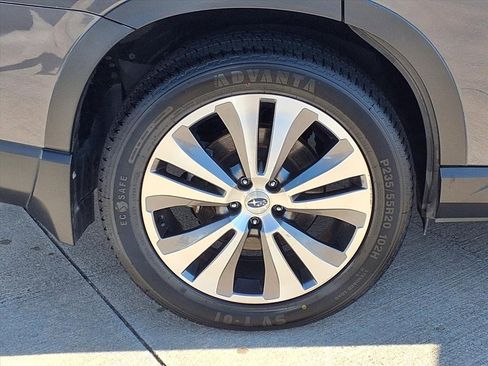 Used 2022 Subaru Ascent Limited w/ Technology Package image 26