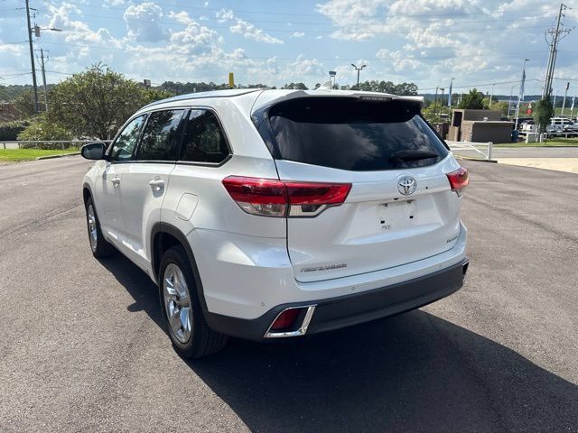 Used 2019 Toyota Highlander Limited FWD image 5