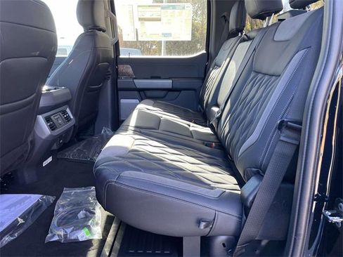 New 2026 Ford F250 Lariat w/ Black Appearance Package image 27