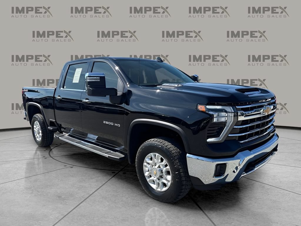 Used 2024 Chevrolet Silverado 2500 LTZ AWD/4WD image 7