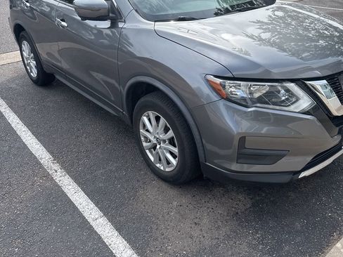 Used 2017 Nissan Rogue SV w/ SV Premium Package AWD/4WD image 2